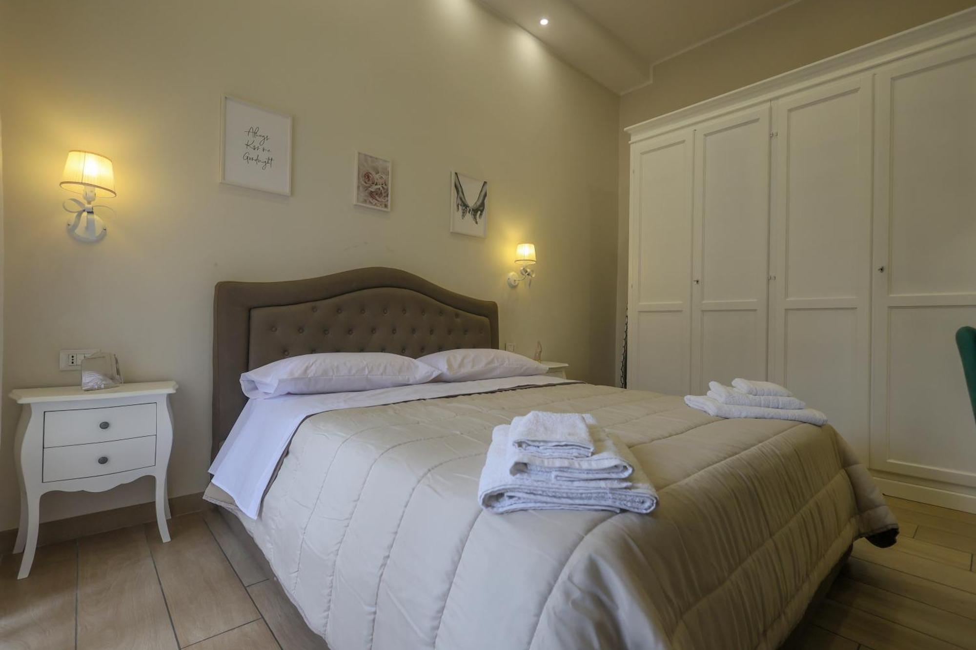 Mamma Teresa Apartment Naples Luaran gambar